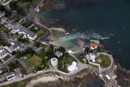 CL_FNngUwAAnffw.jpg-large